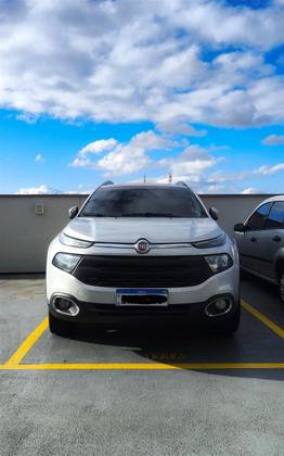 FIAT TORO 1.8 16V EVO FLEX FREEDOM AT6 FIAT TORO 1.8 16V EVO FLEX FREEDOM AT6